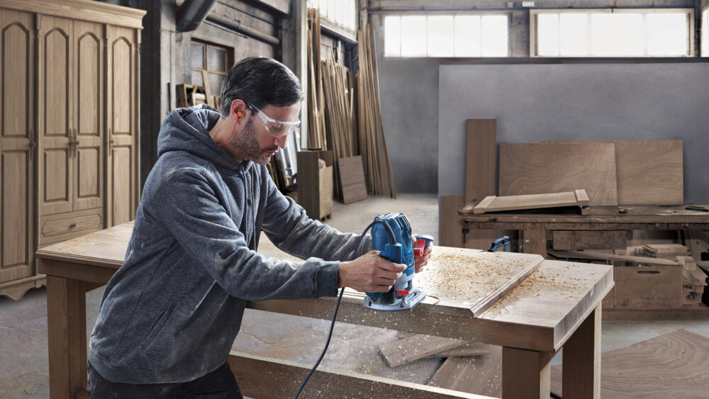 BOSCH vertikalna glodalica GOF 130 - Image 3