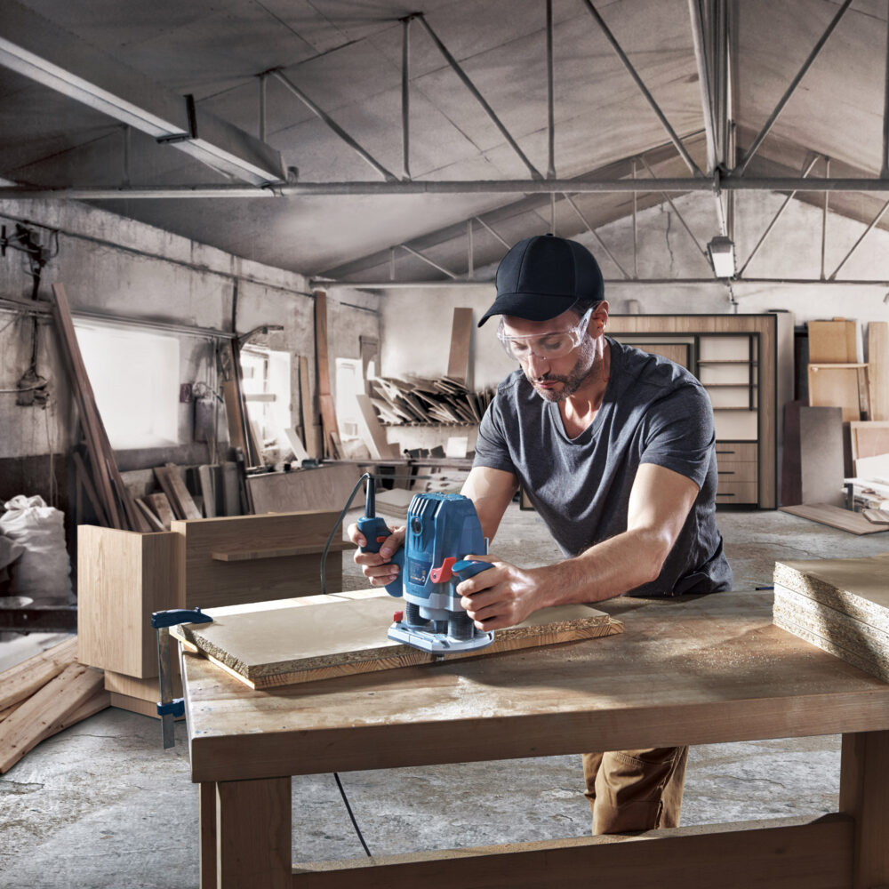 BOSCH vertikalna glodalica GOF 130 - Image 5