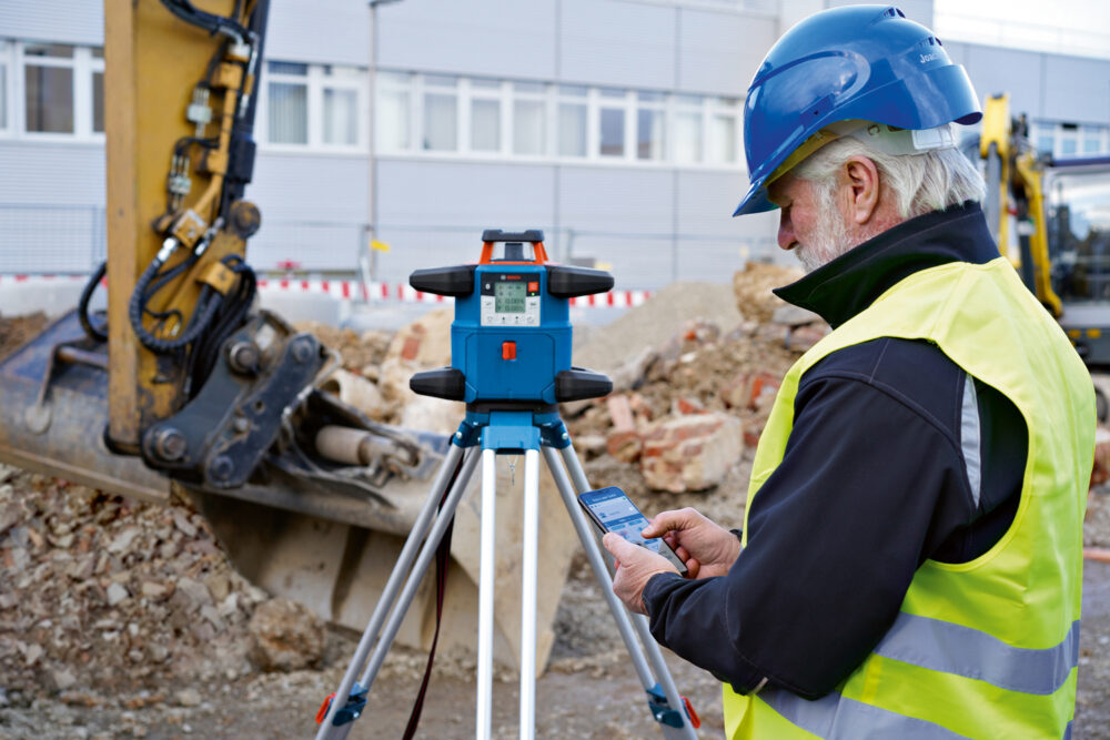 BOSCH građevinski laser GRL 600 CHV + BT170HD + GR 18V 4,0Ah kovčeg - Image 3
