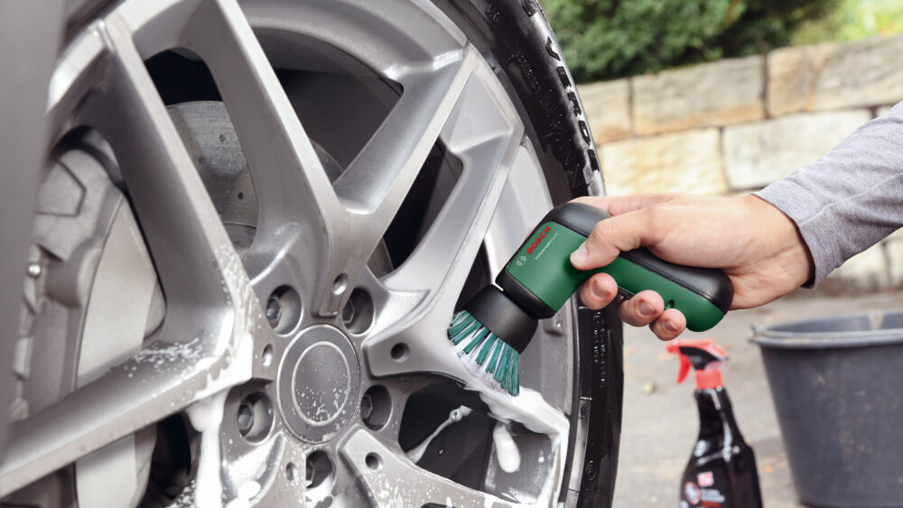 BOSCH aku alat za čišćenje UniversalBrush 3,6V 1,5 Ah - Image 4