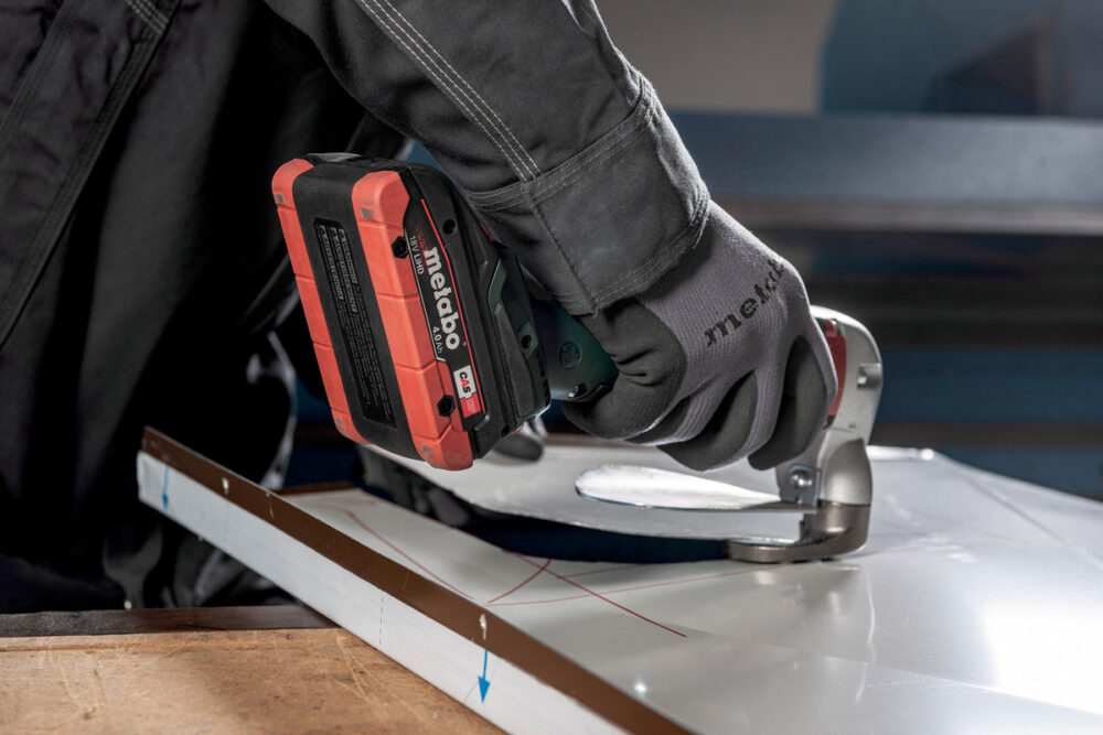 METABO aku škare za lim SCV 18 LTX BL 1.6 18V MetaLoc bez baterije - Image 2