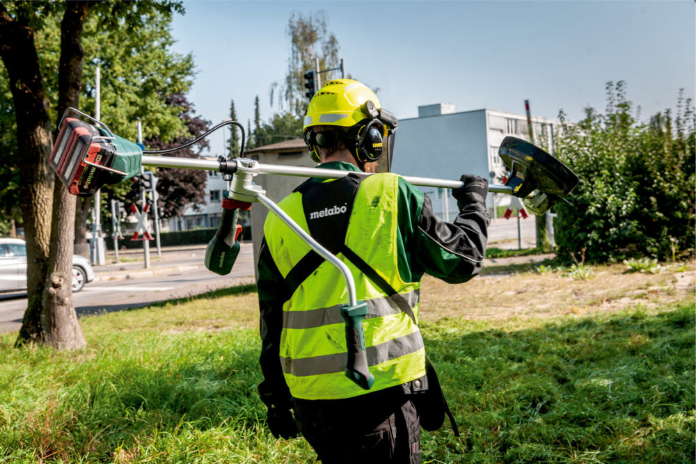 METABO aku trimer za travu FSB 36-18 LTX BL 40 18+18V bez baterije - Image 6