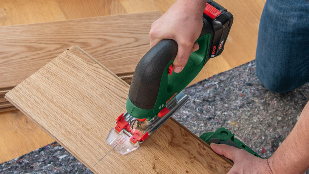 BOSCH aku ubodna pila UniversalSaw 18V-100 18V + aku set 18V 2,5Ah - Image 2