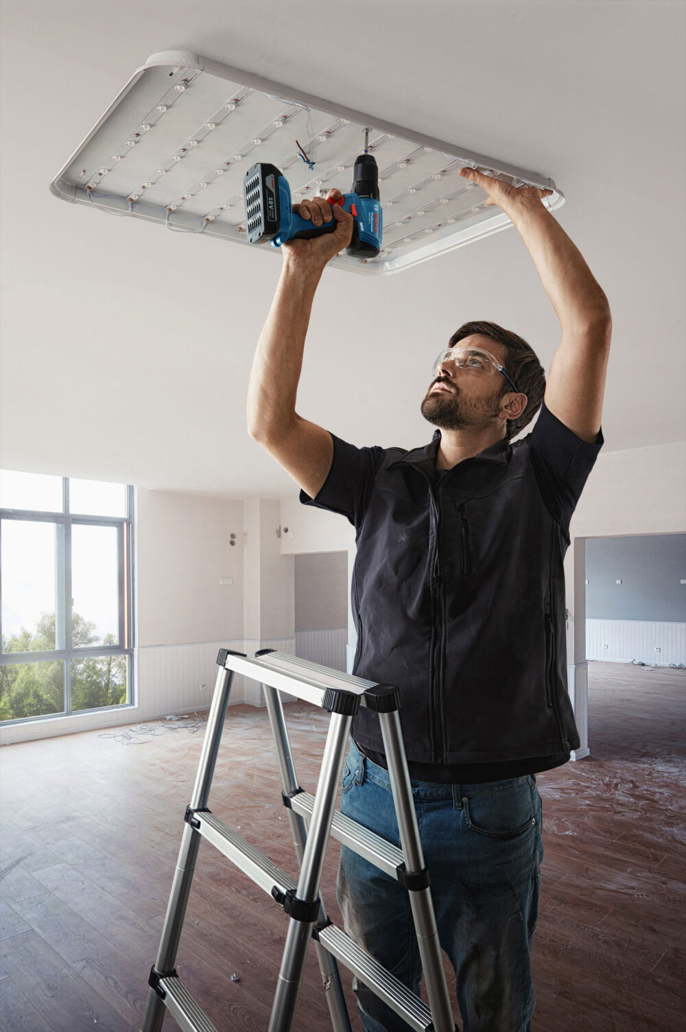 BOSCH aku bušilica-izvijač GSR 185-Li 2xAku 18V 2,0Ah kovčeg - Image 4