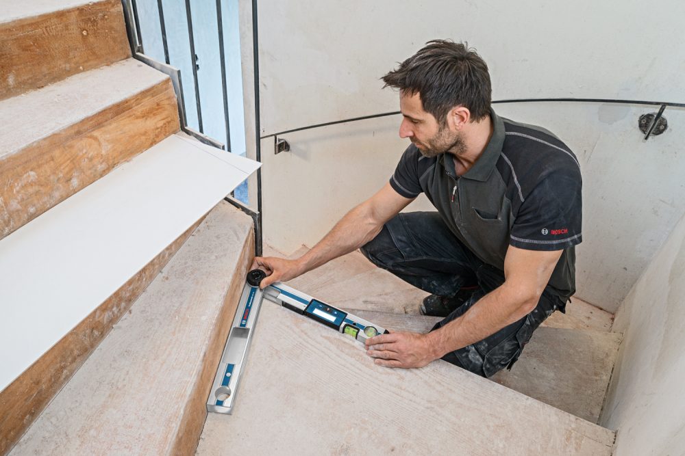 BOSCH digitalni kutomjer GAM 220 - Image 4