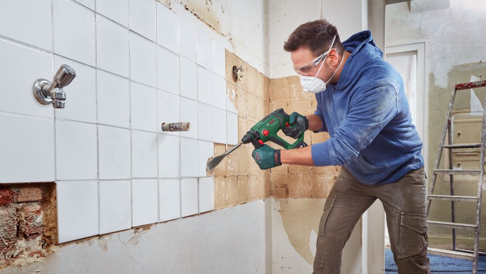 BOSCH aku bušaći čekić UniversalHammer 18V + aku set 18V 4,0Ah - Image 4