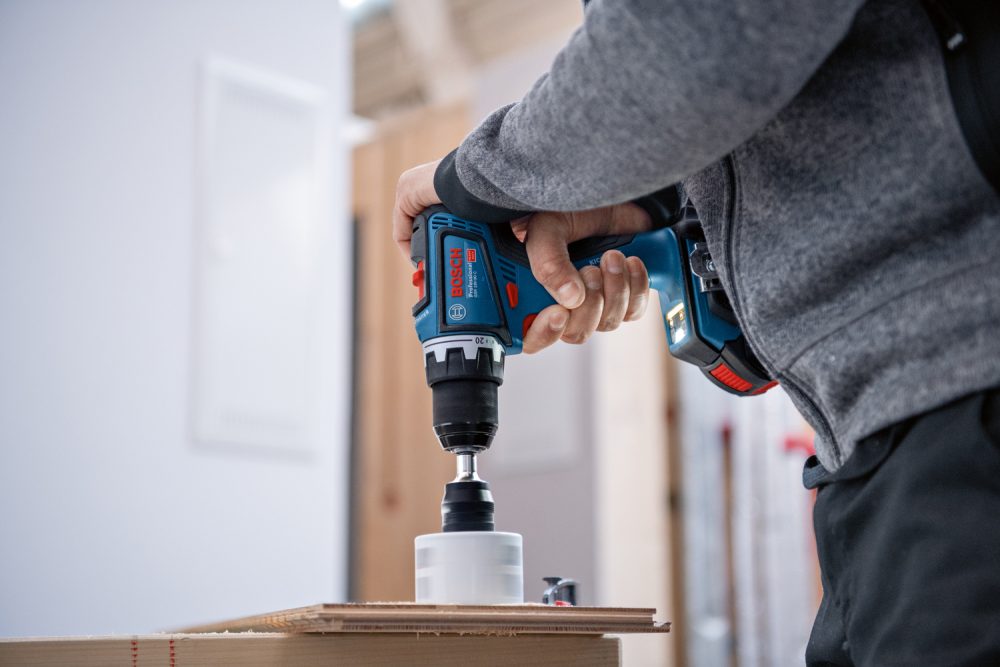 BOSCH aku bušilica-izvijač GSR 18V-90 C 2xAku 18V 2,0Ah L-Case - Image 4