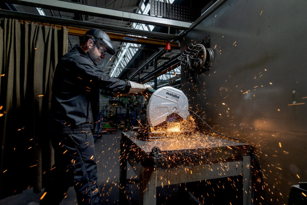 METABO stolna pila za metal CS 22-355 + rezna ploča - Image 4