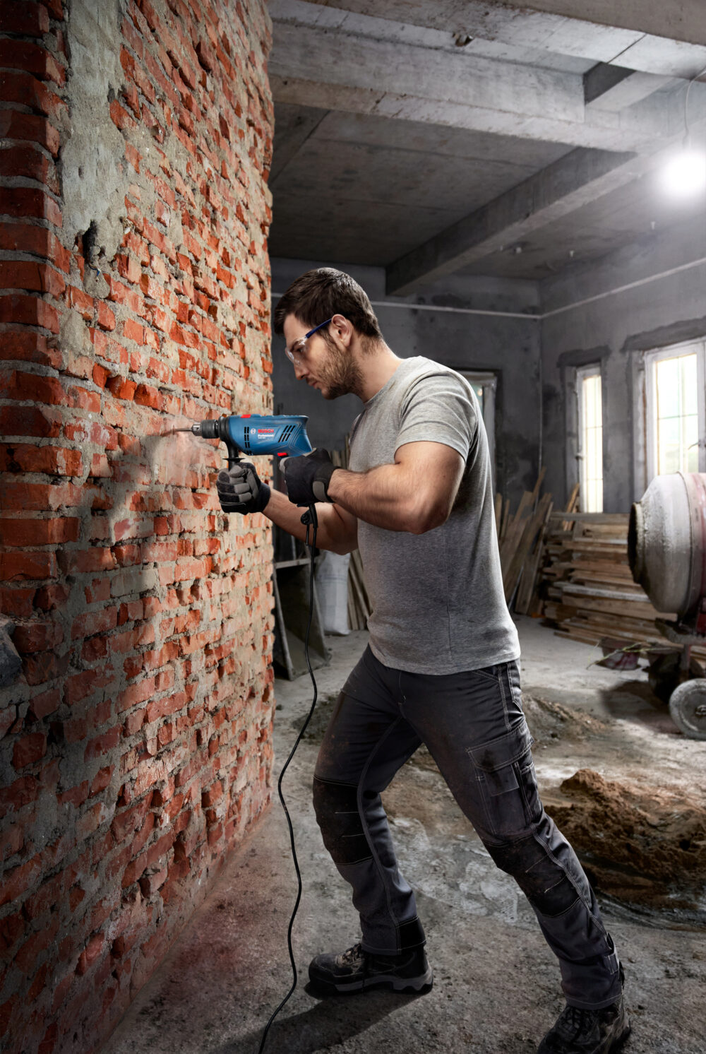 BOSCH udarna bušilica GSB 600 - Image 2