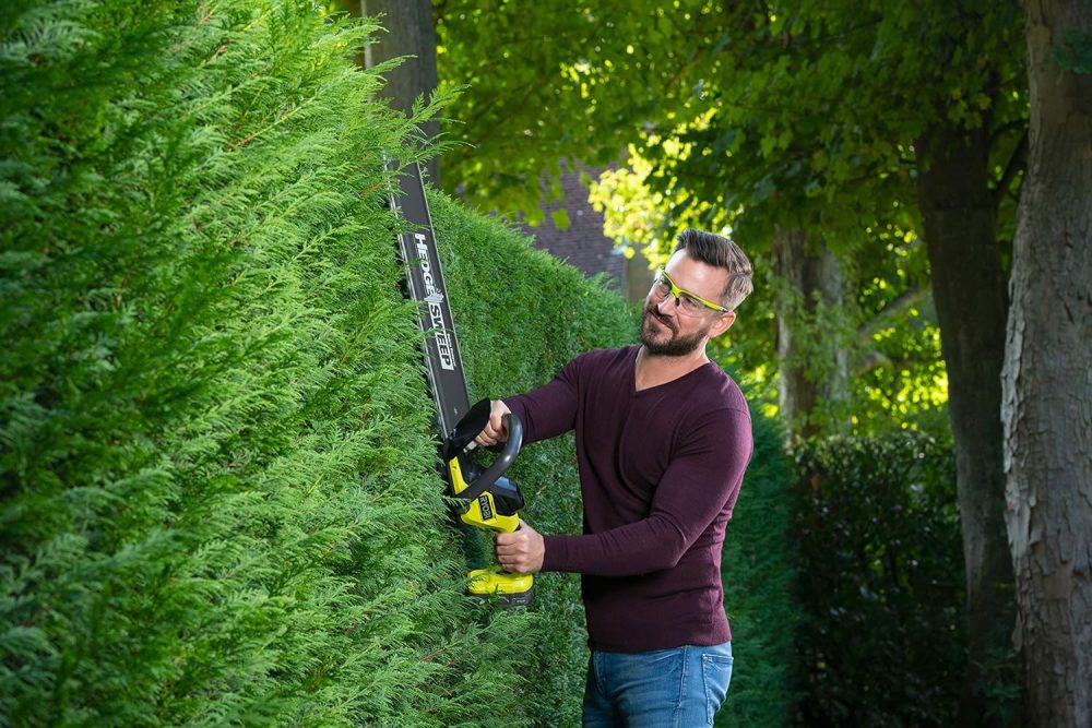 RYOBI aku škare za živicu RY18HT55A-140 18V 4,0Ah - Image 4