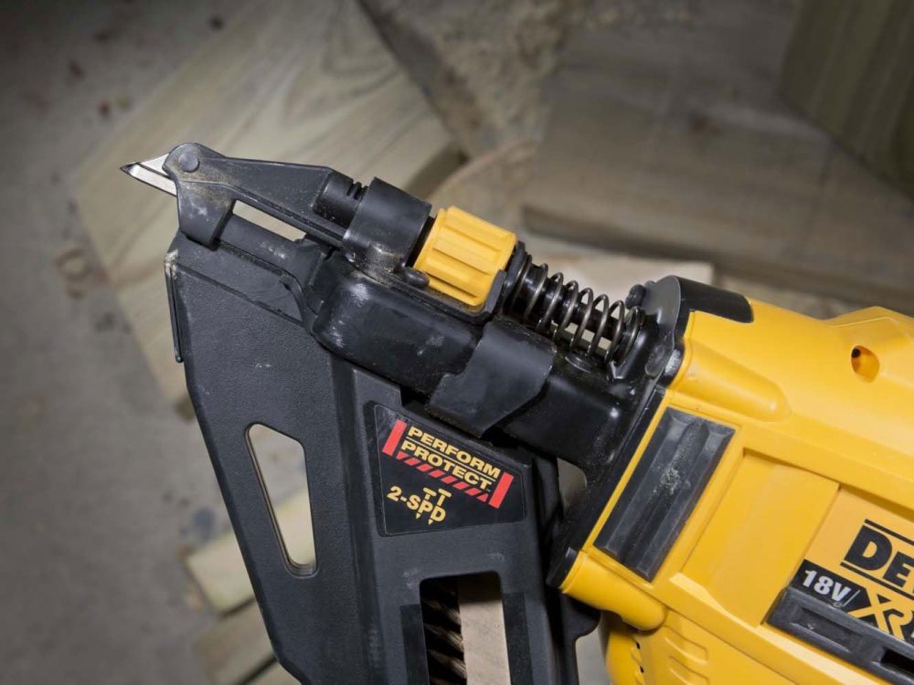 DEWALT aku pištolj za čavle DCN693P2-QW 2xAku 18V 5,0Ah kovčeg - Image 5