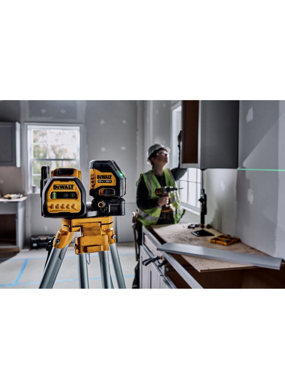 DEWALT križni laserski nivelir DCE088D1G18-QW 12/18V 2,0Ah kovčeg - Image 3