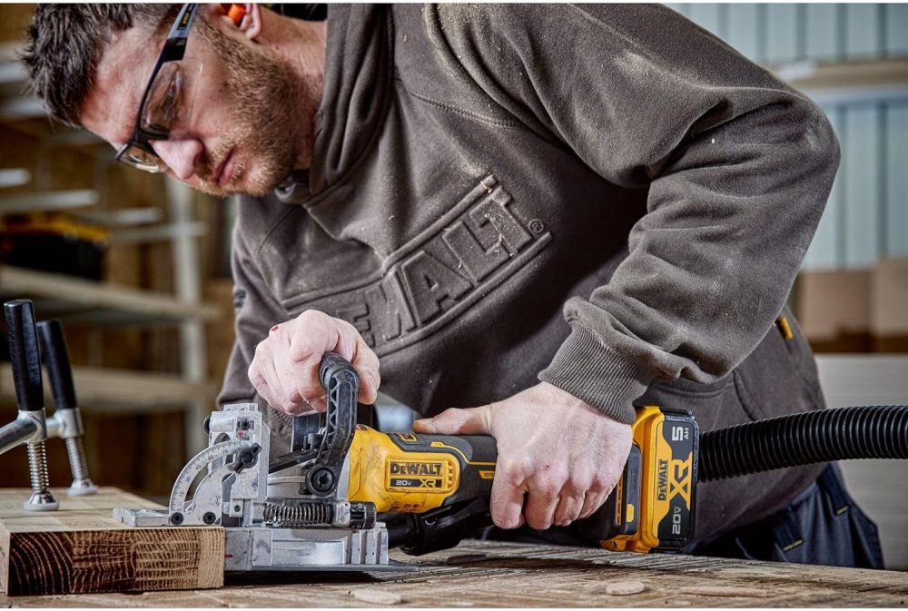 DEWALT aku glodalica za utore DCW682NT-XJ 18V bez baterije kovčeg - Image 3