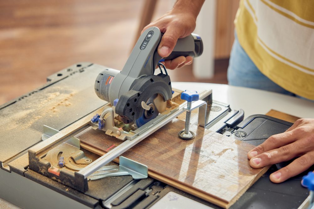 DREMEL aku kružna pila Compact Saw 12V 2,0Ah s postoljem + GRATIS akumulator - Image 5