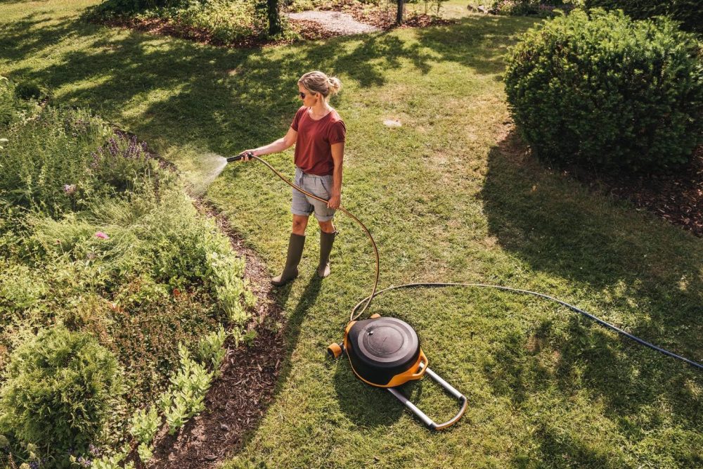 FISKARS vrtno crijevo u kolutu s kolicima XL, 13mm 1/2", 27m 1067548 - Image 4