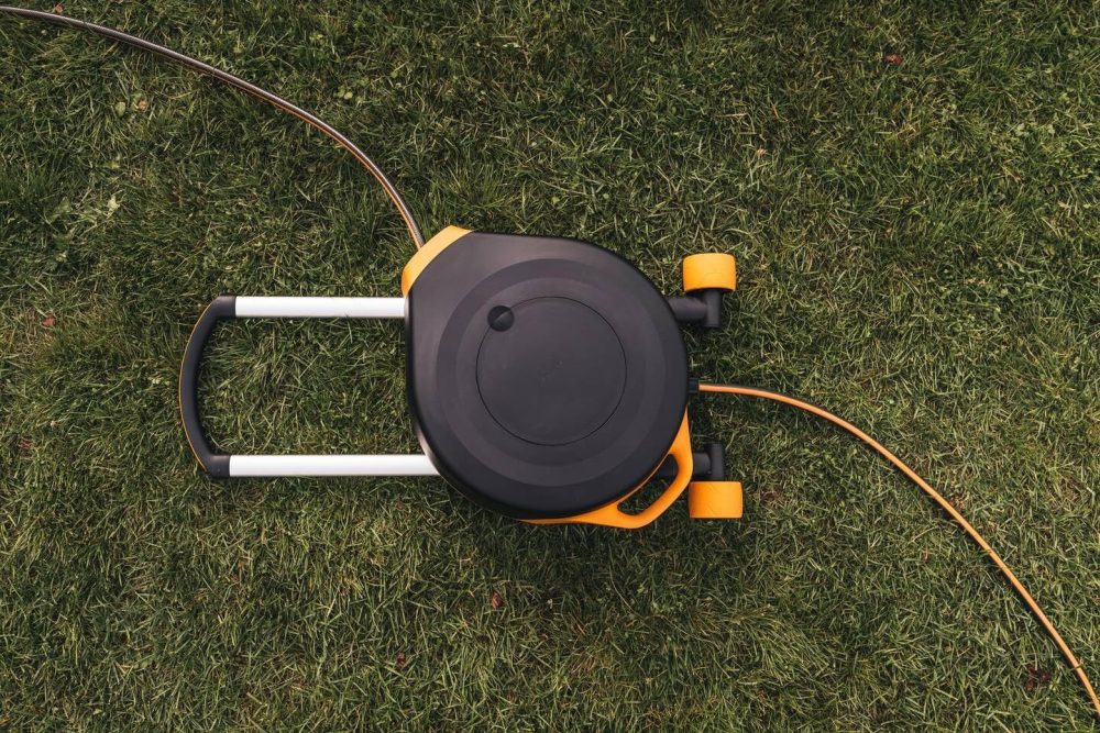 FISKARS vrtno crijevo u kolutu s kolicima XL, 13mm 1/2", 27m 1067548 - Image 9