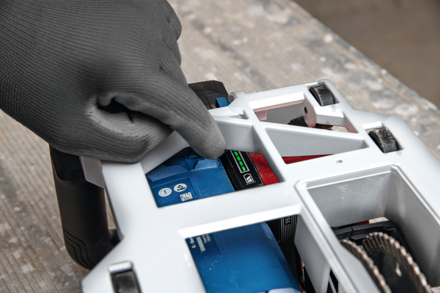 BOSCH aku glodalica za utore GNF 18V-40 18V bez baterije - Slika 2