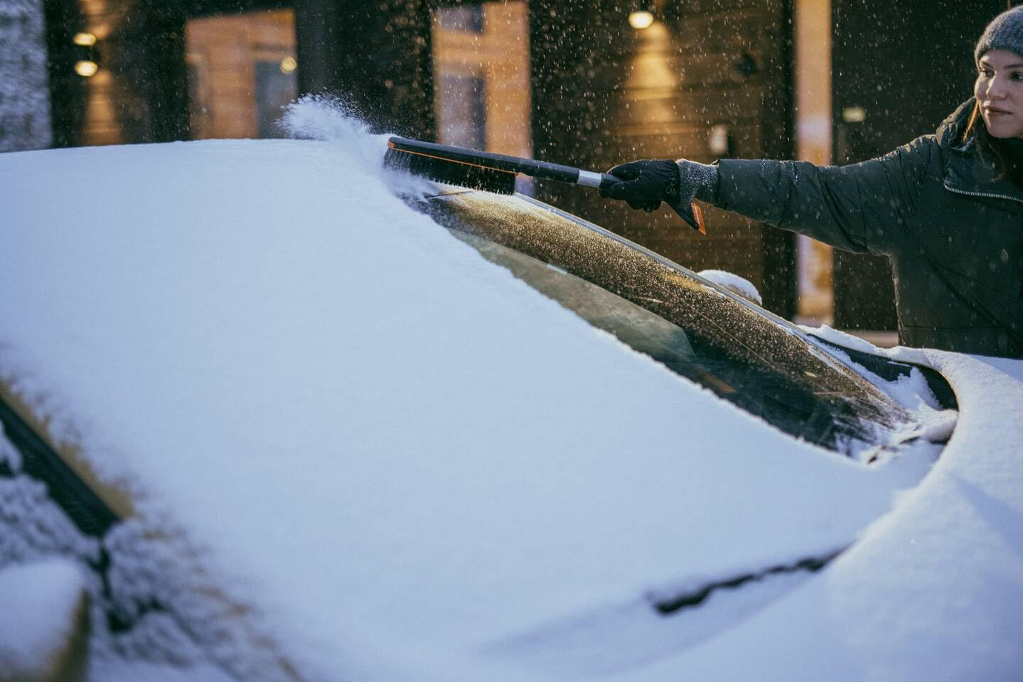 FISKARS strugač leda i snijega za autostakla 660mm Plus 1078495 - Slika 3