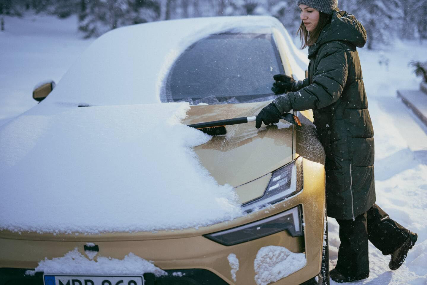 FISKARS strugač leda i snijega za autostakla 660mm Plus 1078495 - Slika 2
