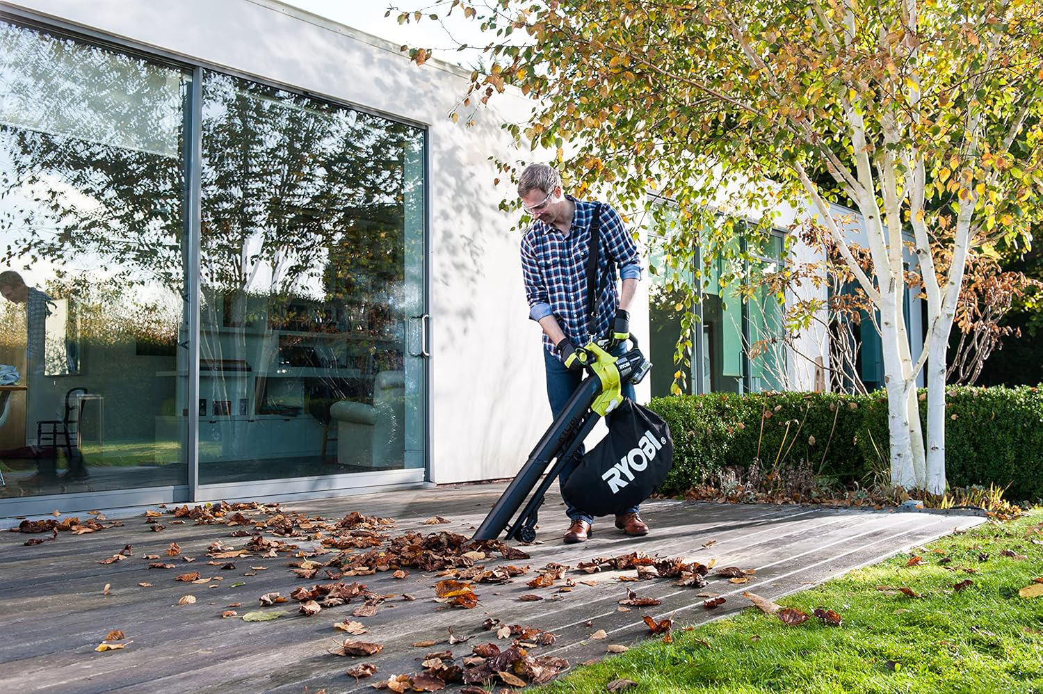 RYOBI aku usisavač-puhalo-drobilica za lišće OBV18 + GRATIS aku set 18V 2,5Ah - Slika 3