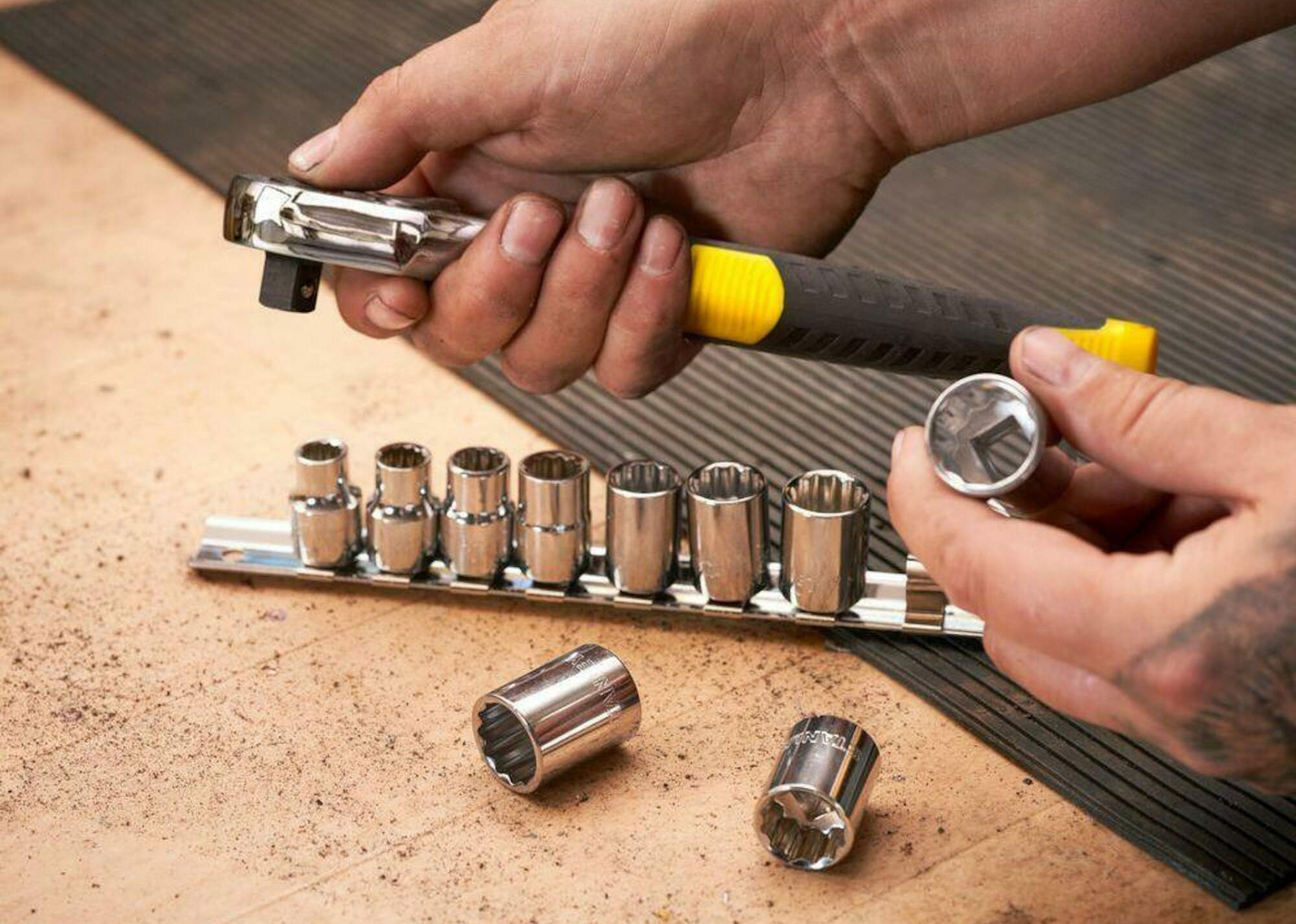 STANLEY set nasadnih ključeva 3/8” 8-17 mm, 11 kom STMT82670-0 - Slika 2